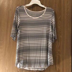 Apt 9 Elbow Sleeve Tee